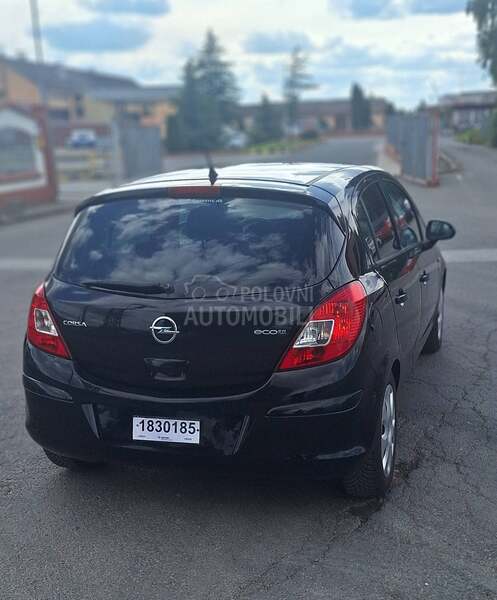 Opel Corsa D COSMO Polukozna