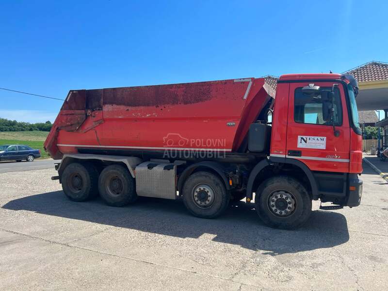 Mercedes Benz 3241
