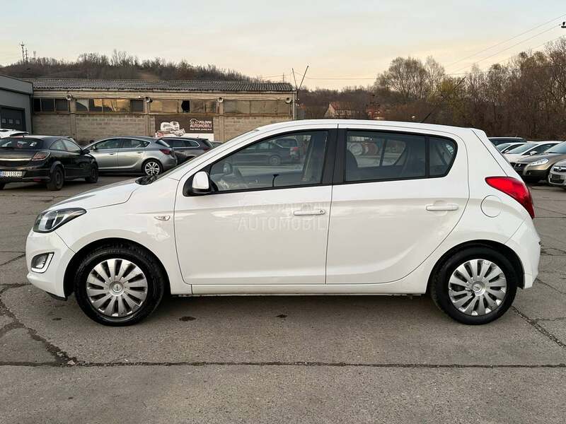 Hyundai i20 1.2 ITHINK TNG