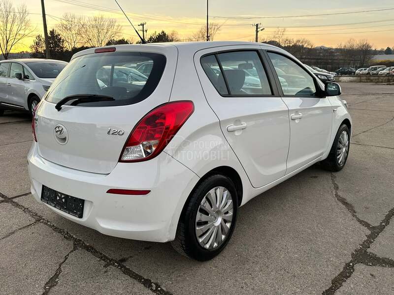 Hyundai i20 1.2 ITHINK TNG