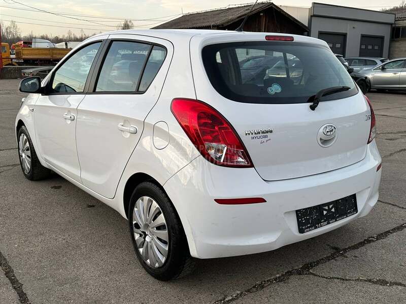 Hyundai i20 1.2 ITHINK TNG