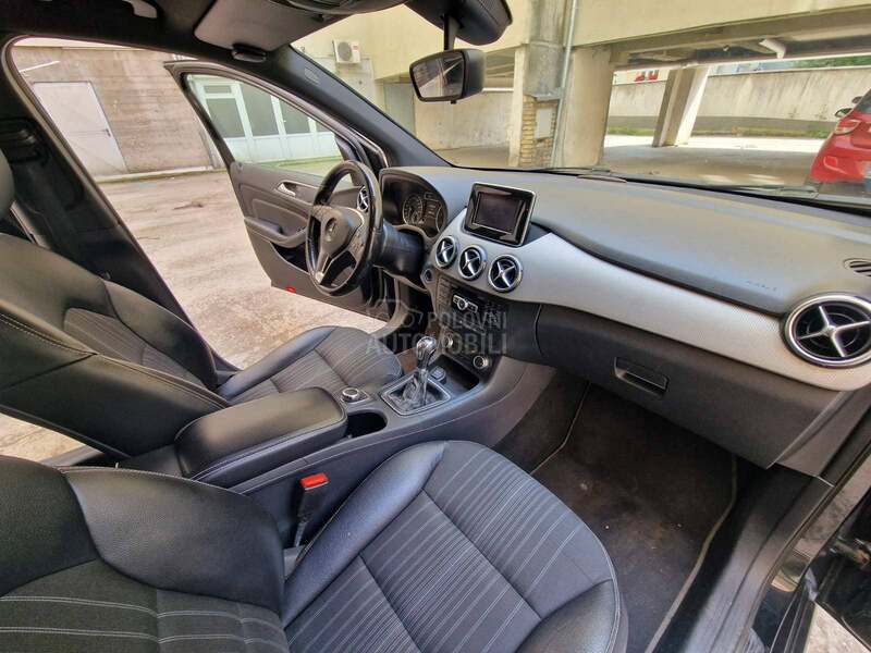 Mercedes Benz B 180 1.6 popust