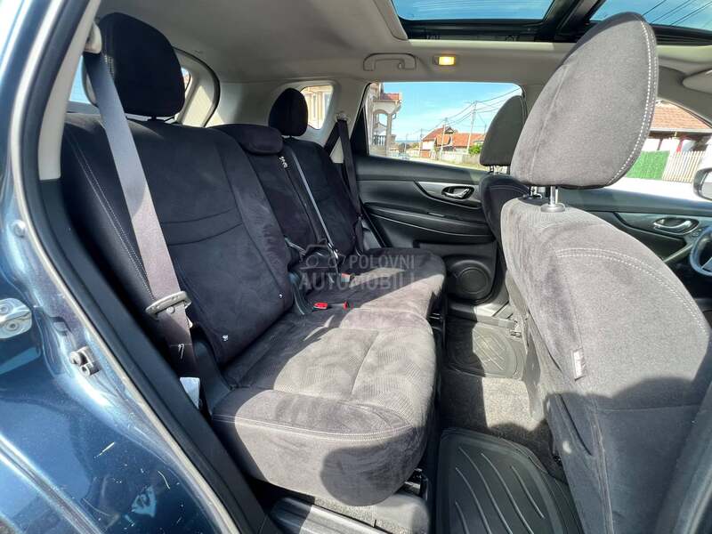 Nissan X-Trail TEKNA kam/pano/nav