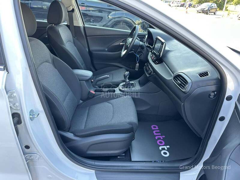 Hyundai i30 1.5 DPI STYLE A