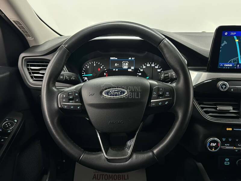 Ford Kuga 1.5 TDCI TITAN AUT