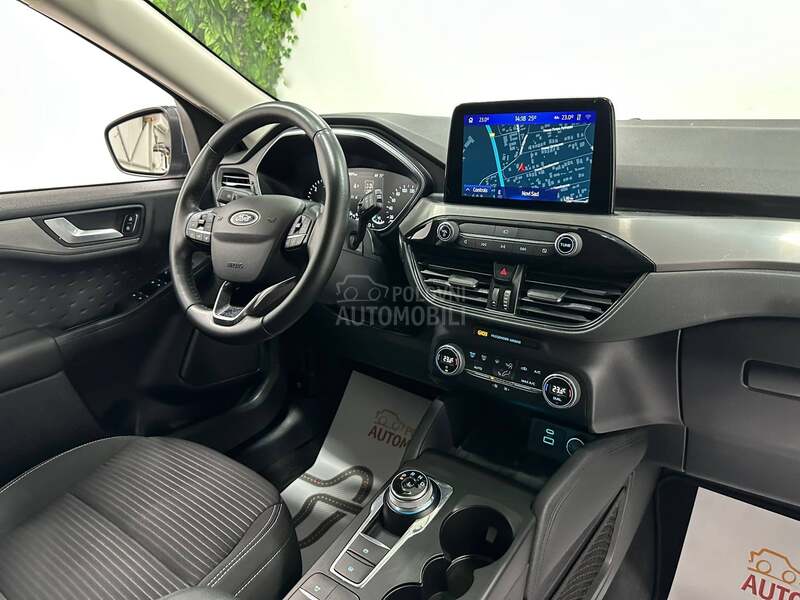 Ford Kuga 1.5 TDCI TITAN AUT