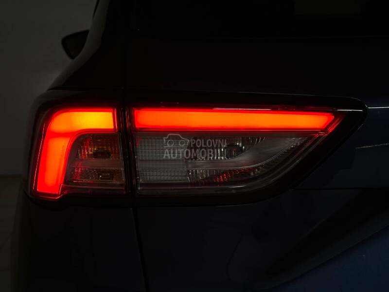 Ford Kuga 1.5 TDCI TITAN AUT