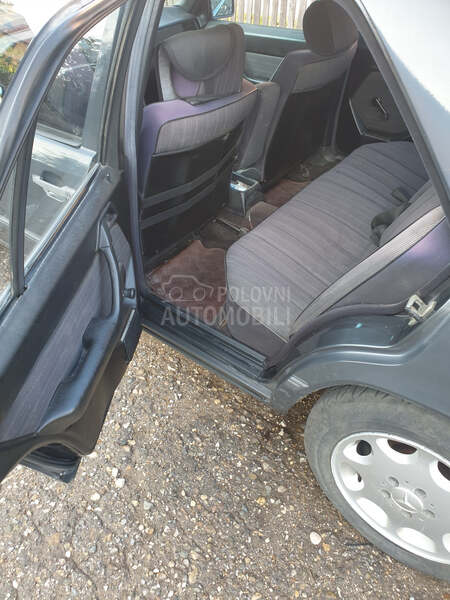 Mercedes Benz E 124 