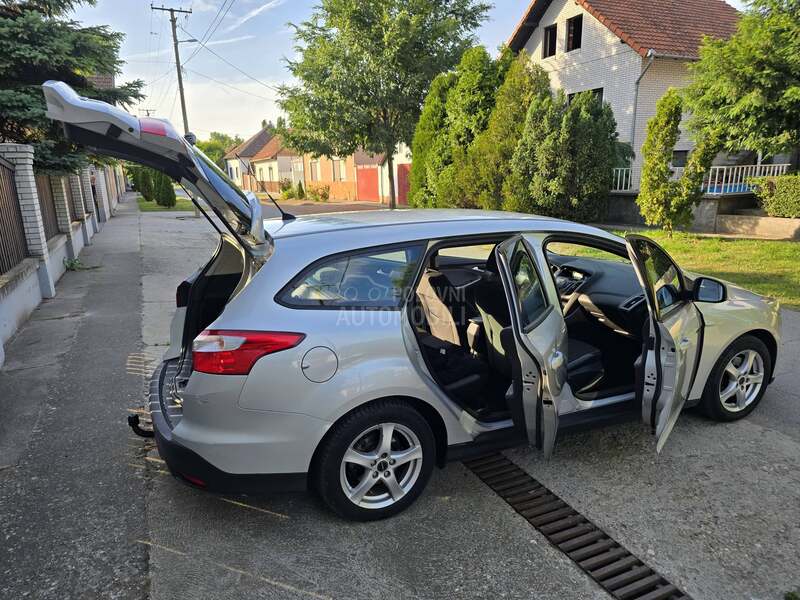 Ford Focus 1,6scti