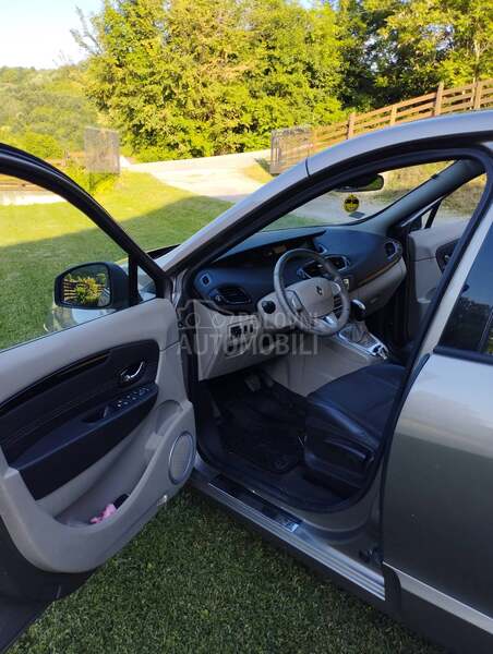 Renault Scenic powerx
