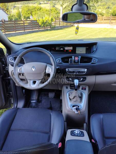 Renault Scenic powerx
