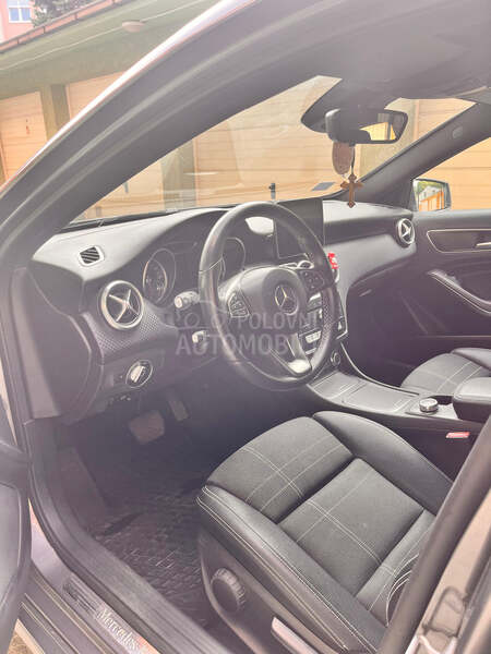 Mercedes Benz A 180 