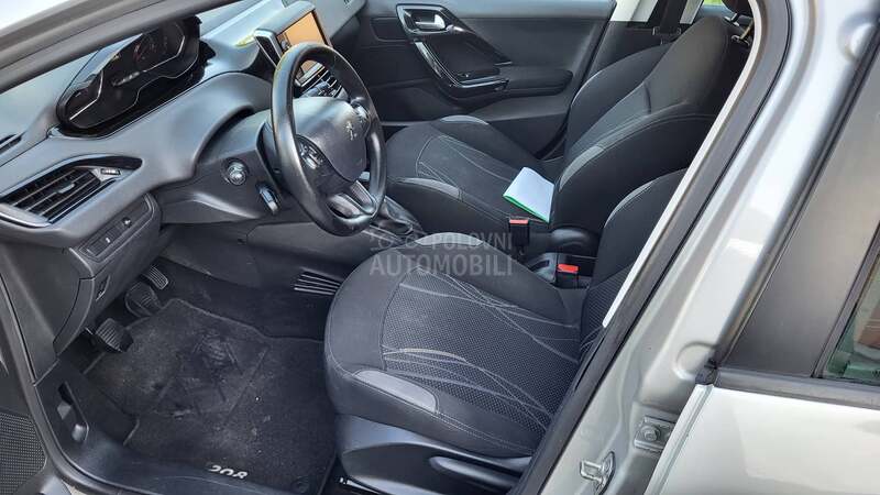 Peugeot 208 1.2 PURETECH