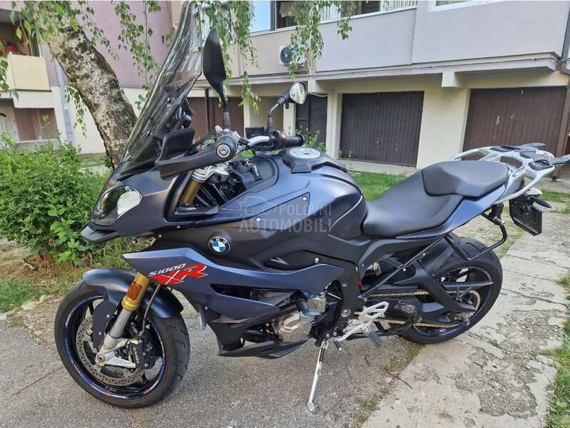 BMW S1000XR