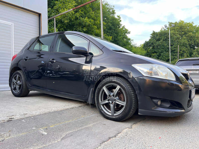 Toyota Auris 1.4 D4D SPORT