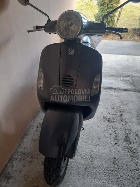 Piaggio Vespa