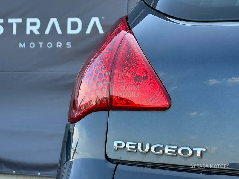 Peugeot 3008 1.6 E HDI NAVY