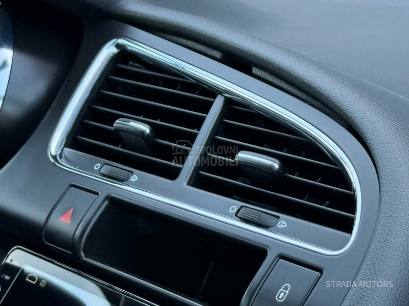 Peugeot 3008 1.6 E HDI NAVY