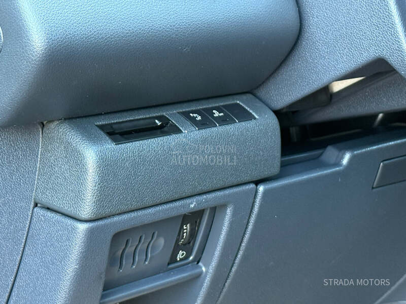 Peugeot 3008 1.6 HDI ALLURE
