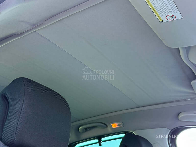 Peugeot 3008 1.6 HDI ALLURE