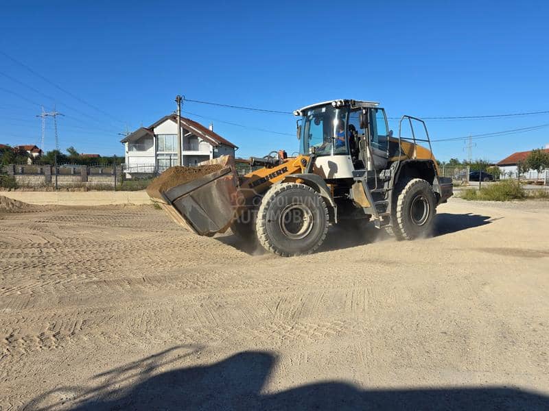 Liebherr L556