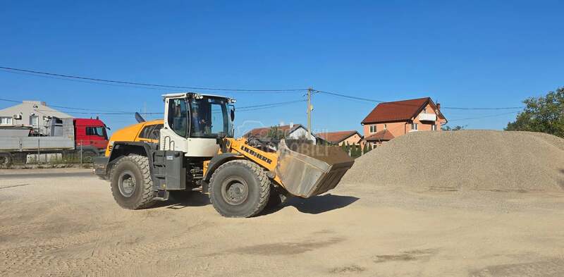 Liebherr L556