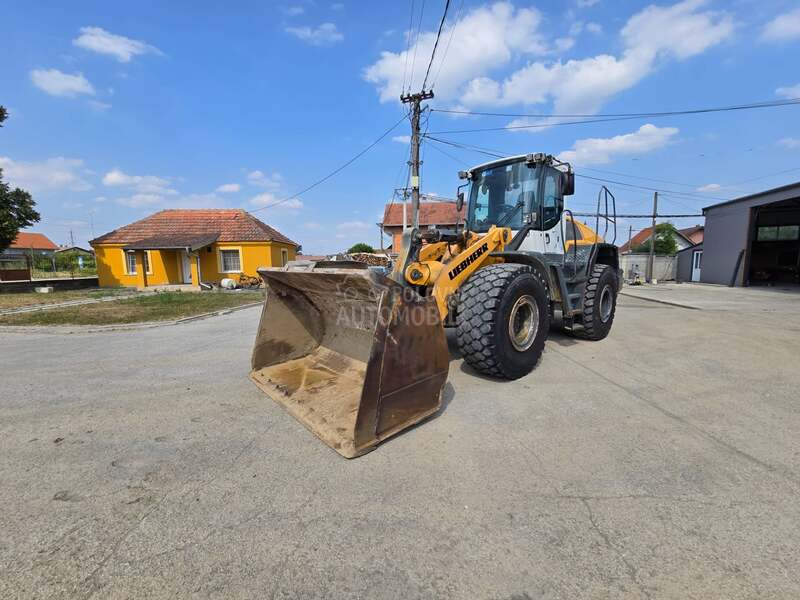 Liebherr L556