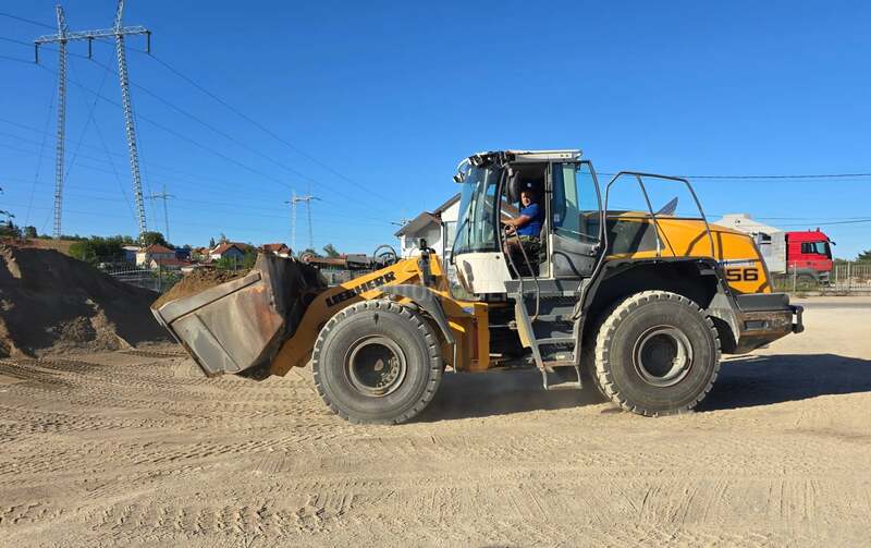 Liebherr L556
