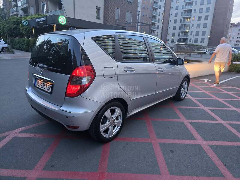 Mercedes Benz A 200 