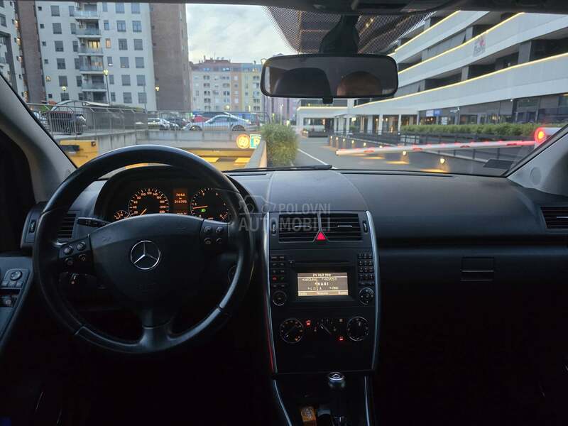 Mercedes Benz A 200 