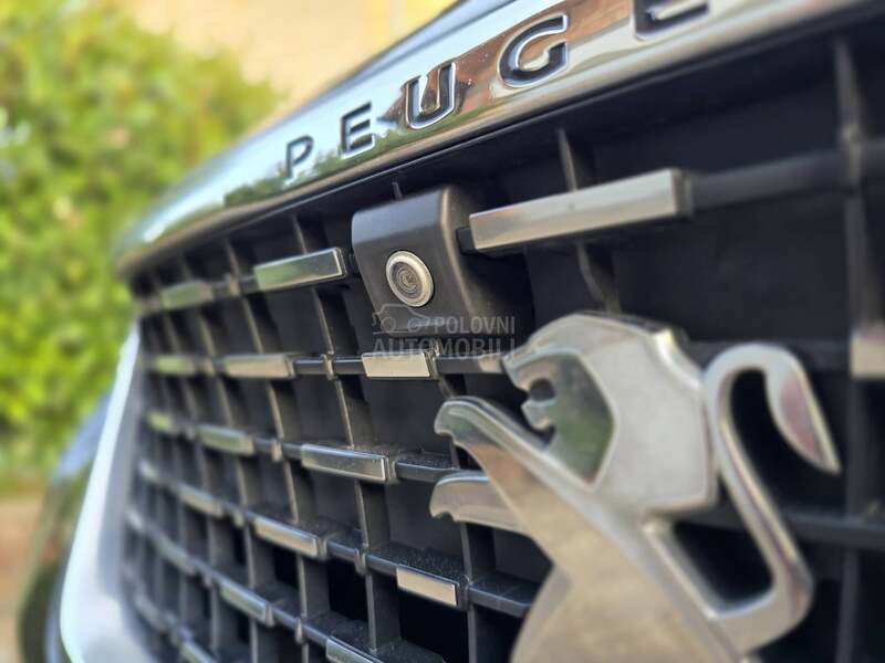 Peugeot 5008 1.5 GT AUT PANO