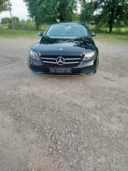 Mercedes Benz E 220 2,0
