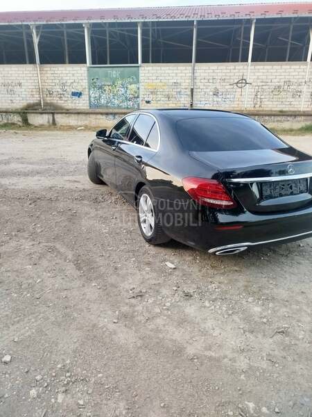 Mercedes Benz E 220 2,0