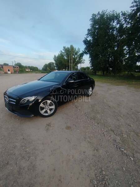 Mercedes Benz E 220 2,0