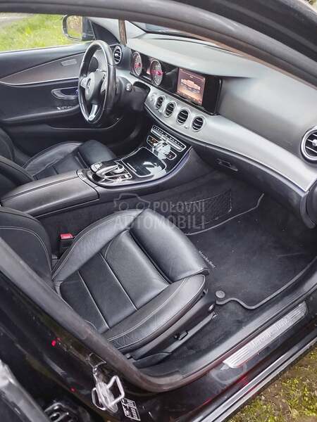 Mercedes Benz E 220 2,0