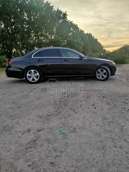Mercedes Benz E 220 2,0