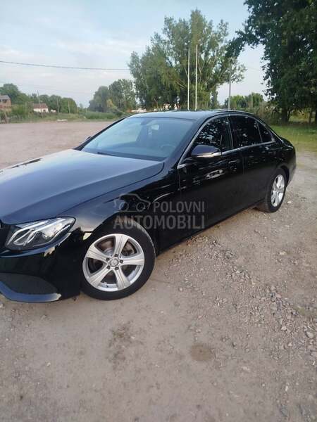 Mercedes Benz E 220 2,0