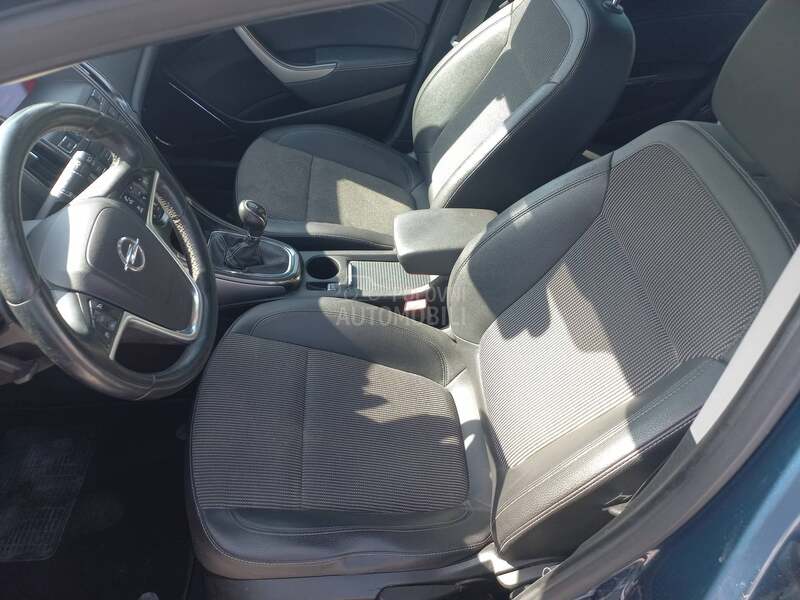 Opel Astra J 1.7 cdti