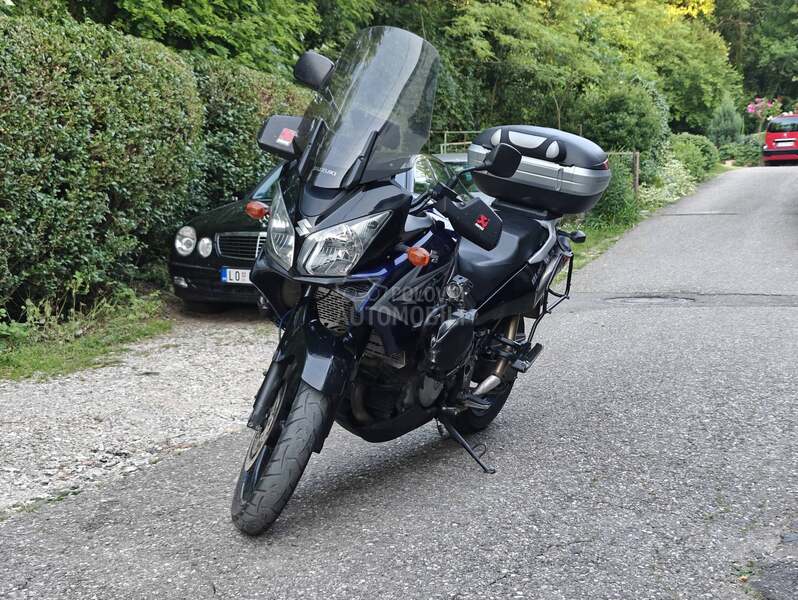 Suzuki V strom