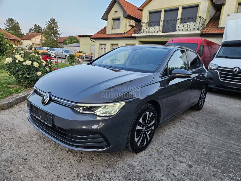 Volkswagen Golf 8 2.0 DSG UNITED
