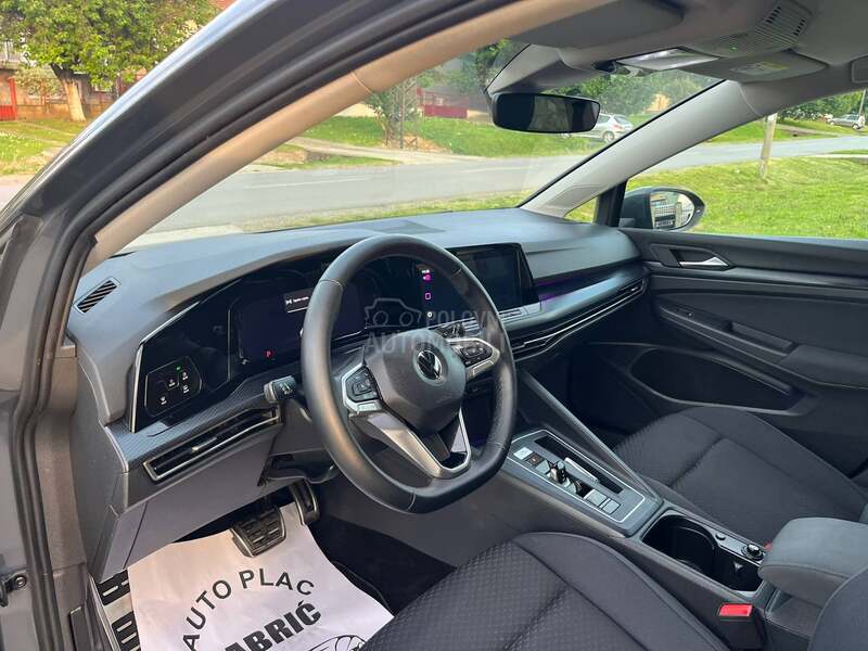 Volkswagen Golf 8 2.0 DSG UNITED