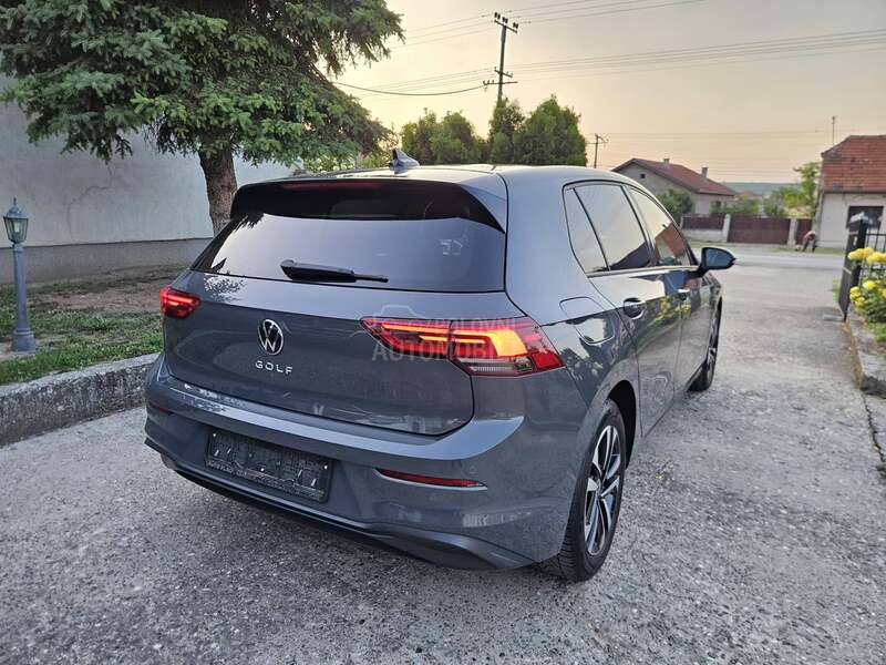 Volkswagen Golf 8 2.0 DSG UNITED