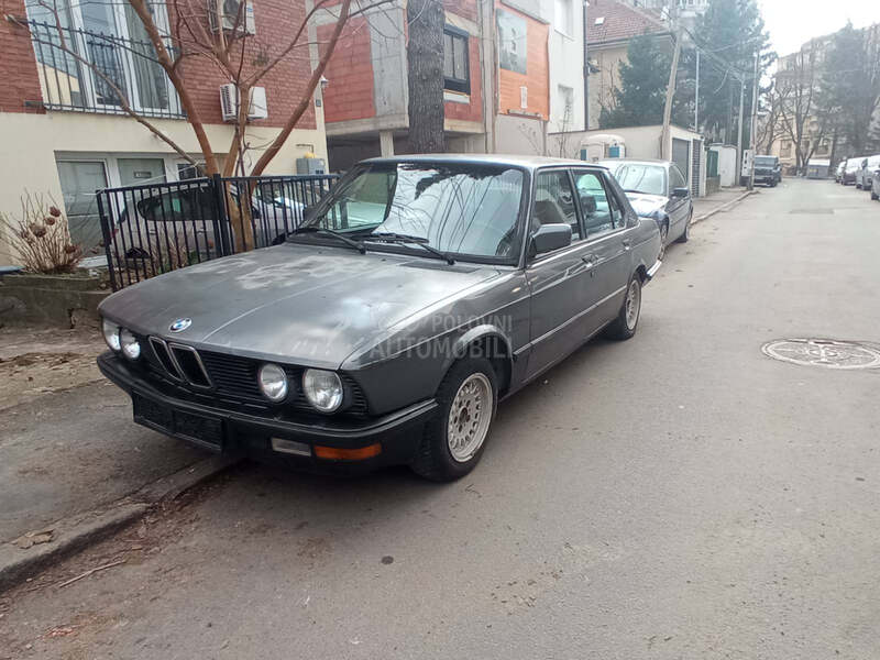 BMW 520 B20i