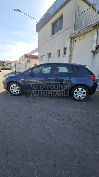 Opel Astra J 1.6