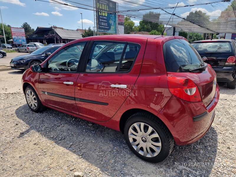 Renault Clio 1.2 97700