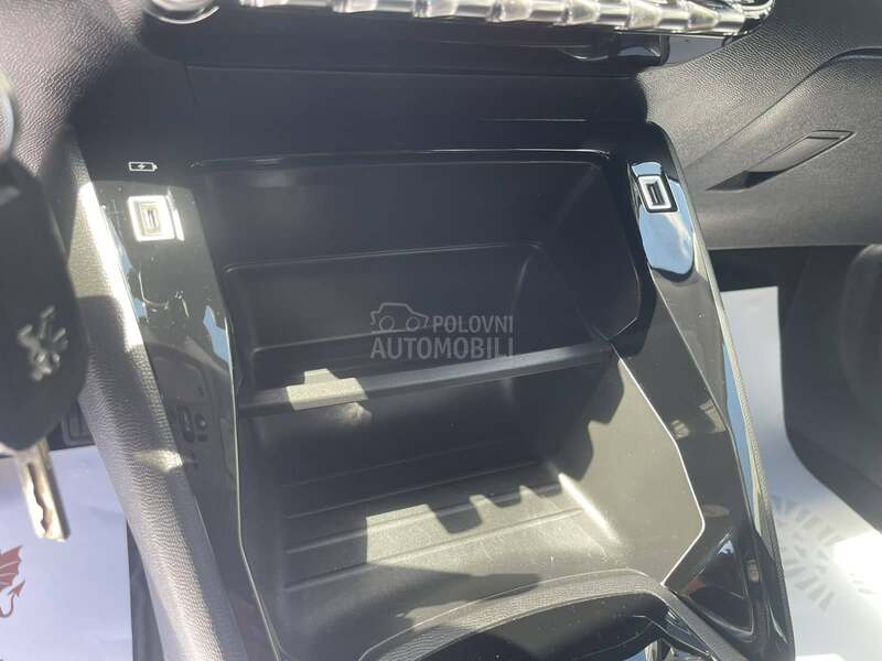 Peugeot 2008 1.2 B Autom