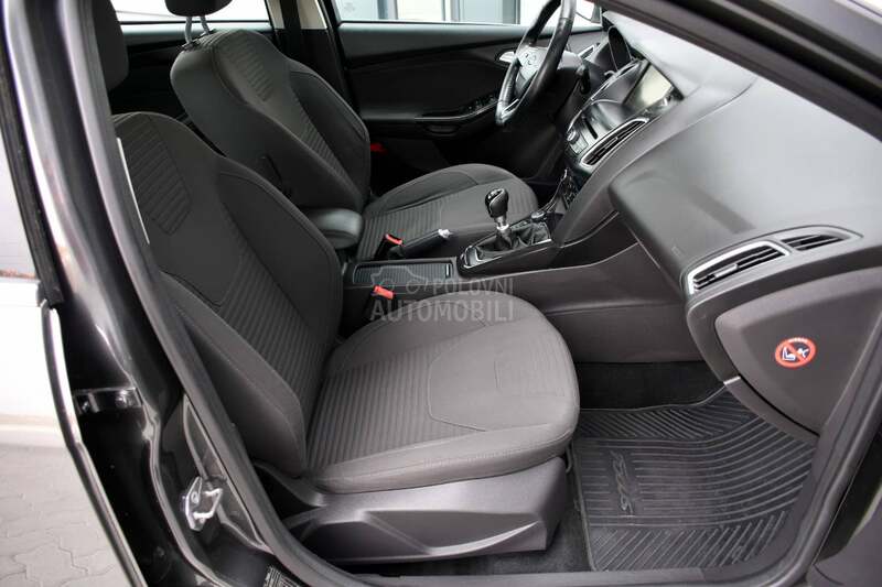 Ford Focus 1.0 /TITANIUM/N0V