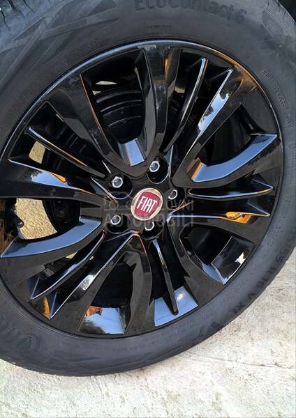 Fiat Tipo street