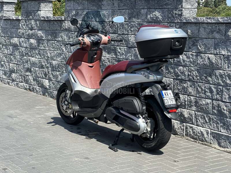 Piaggio Beverly Sport 350 ABS