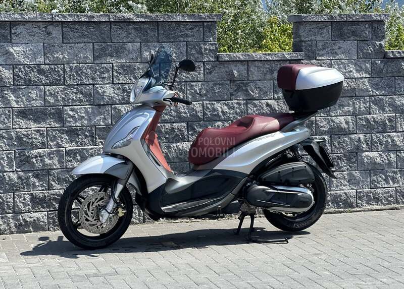 Piaggio Beverly Sport 350 ABS